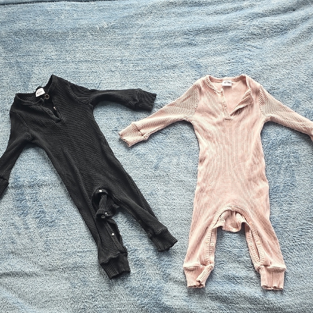 Cozy Kids One Piece Set - Black and Pink